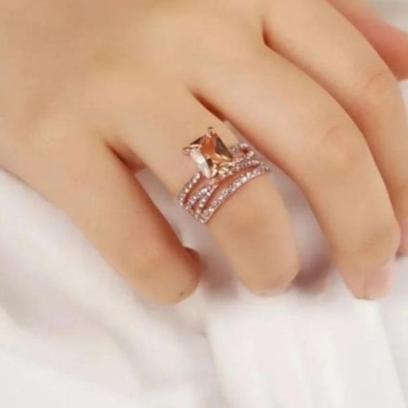18K ROSE GOLD DIAMOND MORGANITE ETERNITY RING, CUTE RING, SHINY RING. - Picture 3 of 3